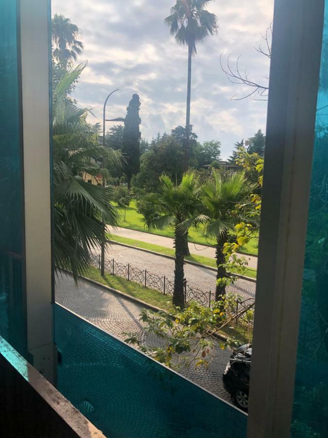 Rustaveli Apartment Batumi Bagian luar foto